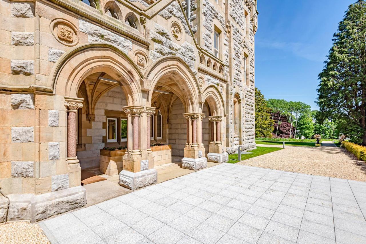 The Violet Suite Stone Cross Mansion Улверстон Экстерьер фото
